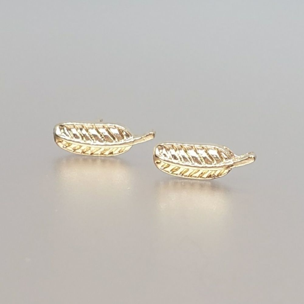 Dainty Leaf Earrings